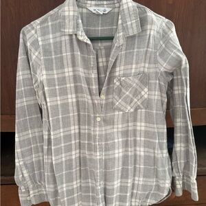 Old Navy Gray Plaid Women’s Shirt